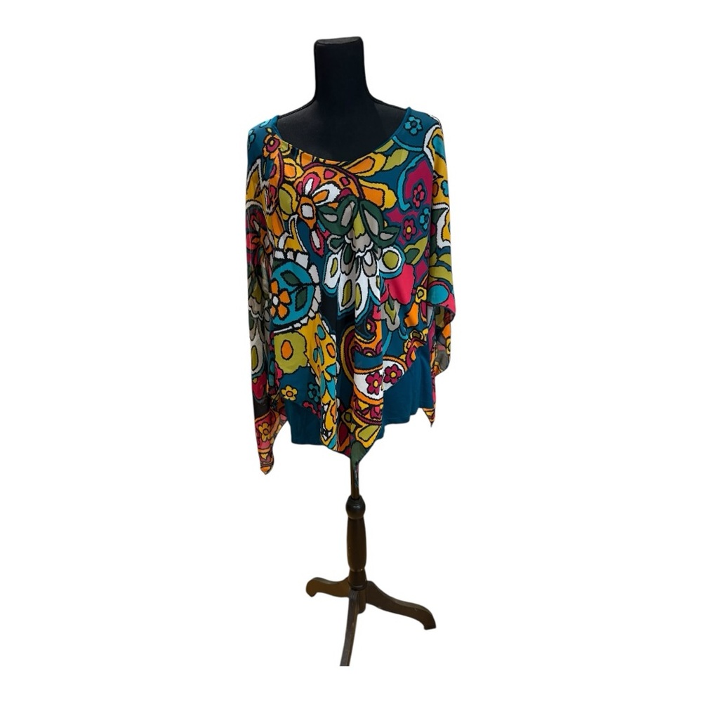 Cha Cha Vente 3/4 sleeve colorful blouse with an abstract floral/paisley print